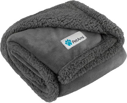 Extra-Large Dog Blanket for Bed - Soft Reversible Fleece and Sherpa Furniture Protector for Large Dogs and Cats, Washable Twin Size 60x80 in Solid Dark Gray